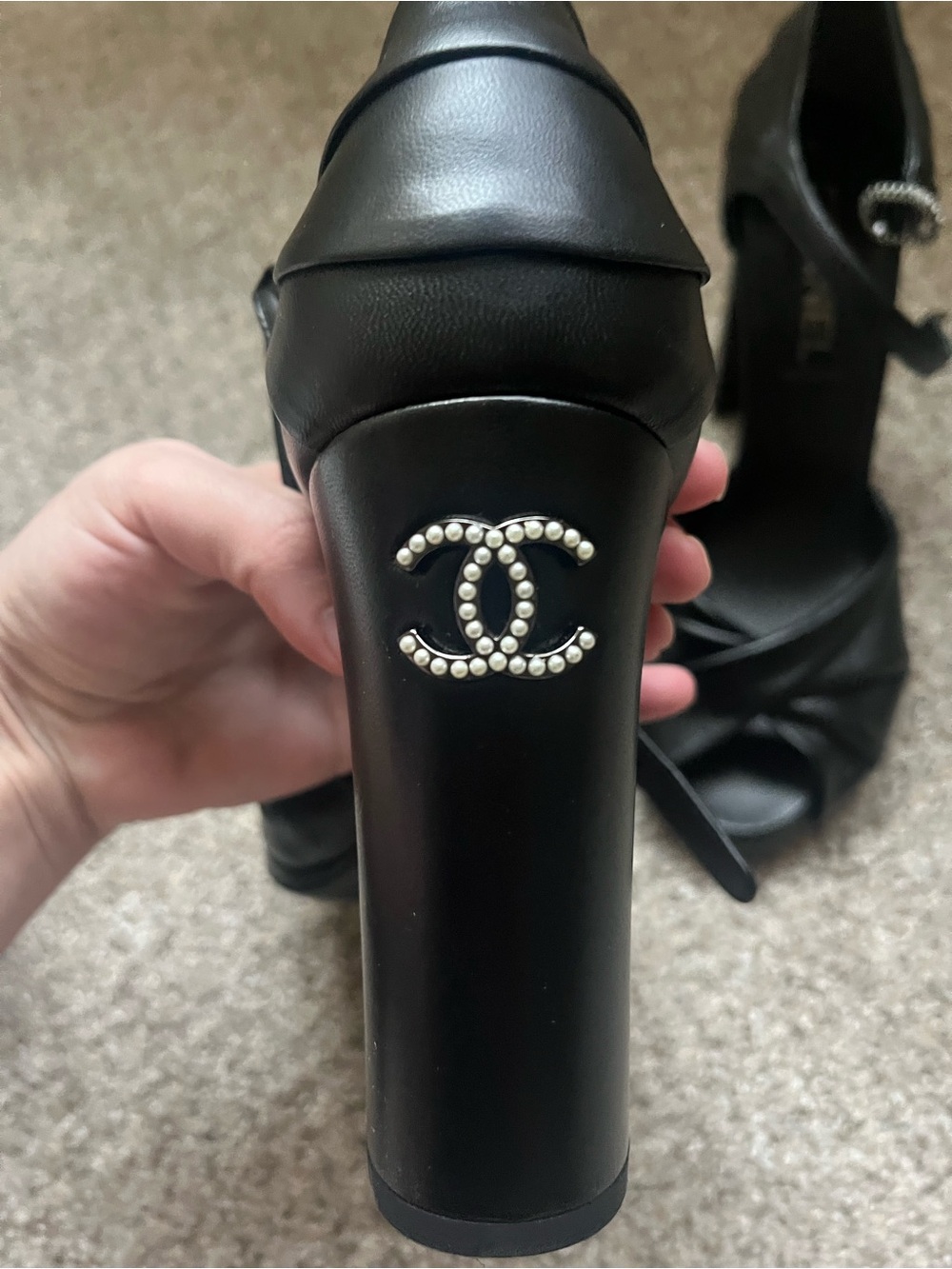 Chanel leather sandals - Picture 6 of 7
